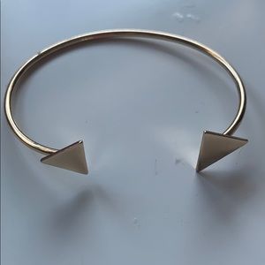 Triangle bracelet